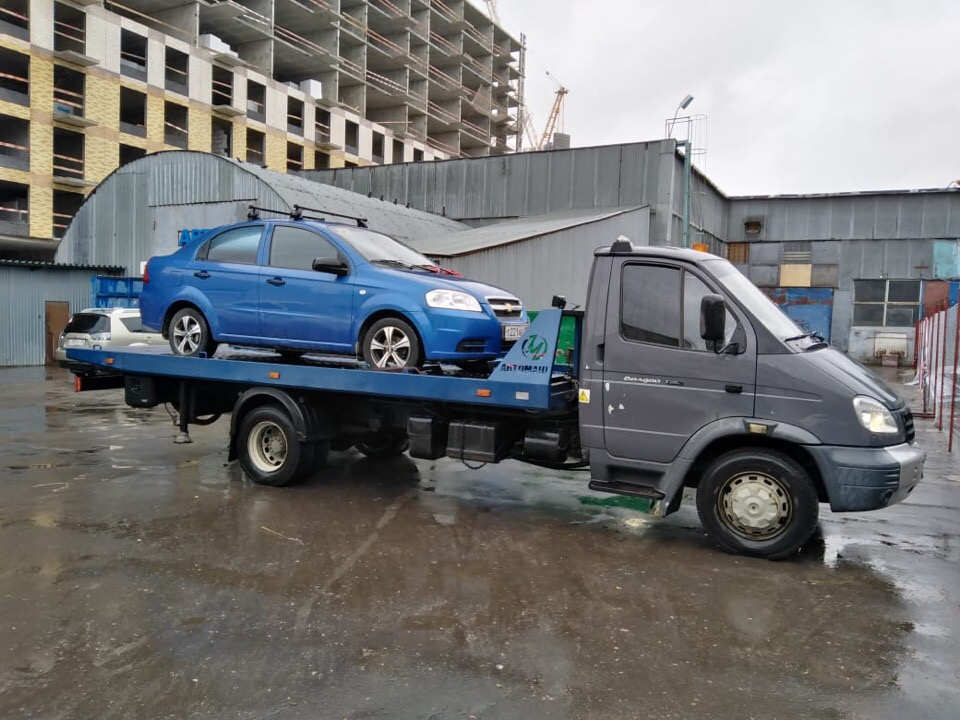 В Одессе украли машину с помощью эвакуатора Фото из открытых источников 