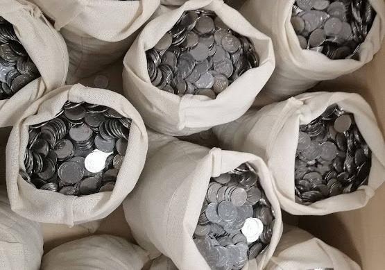 Одесситы собрали более 200 килограмм пятикопеечных монет Фото: Культурометр 