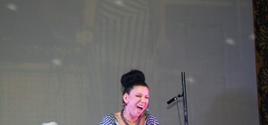 Елка зажгла Луганск дважды