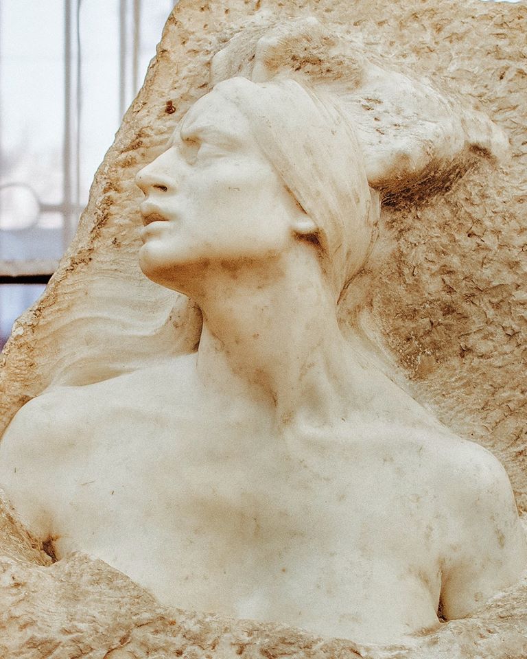 Иосиф Мормоне. Кошмар. 1912, барельеф, мрамор. Коллекция Художественного~1.jpg (130 KB)