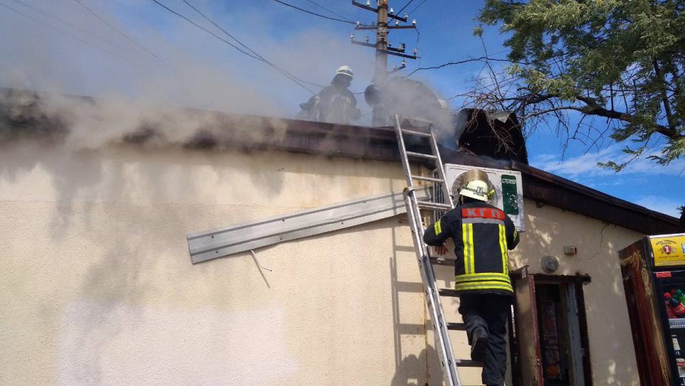 В Лузановке горит ресторан Фото: ГСЧС