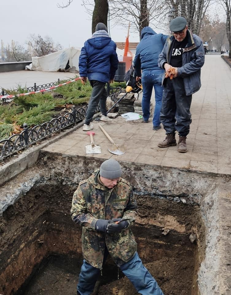 Вольво на приморском