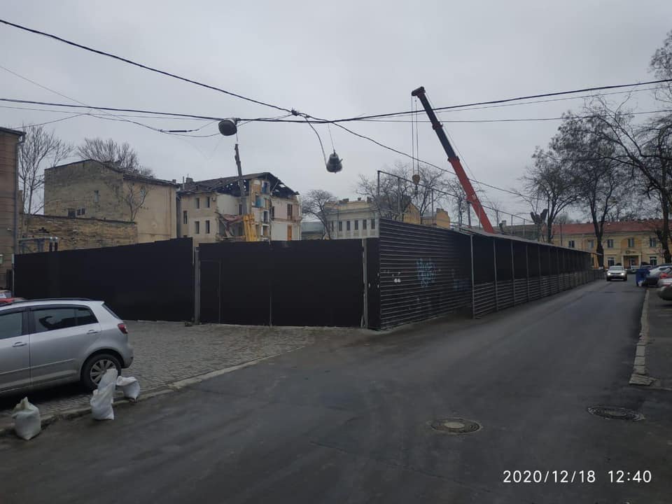 Разбор дома на Торговой. Фото: Александр Авдеев