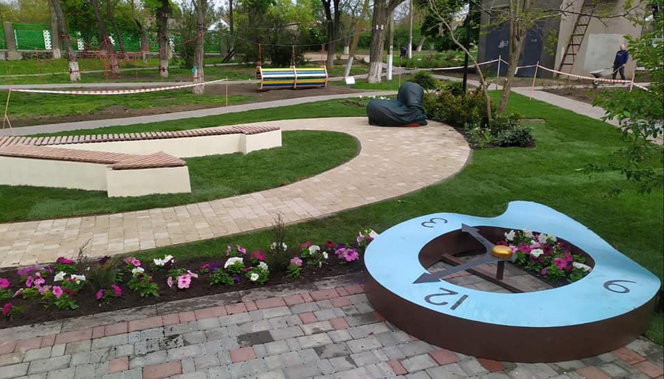 Сквер Дали. Фото: Людмила Прокопечко