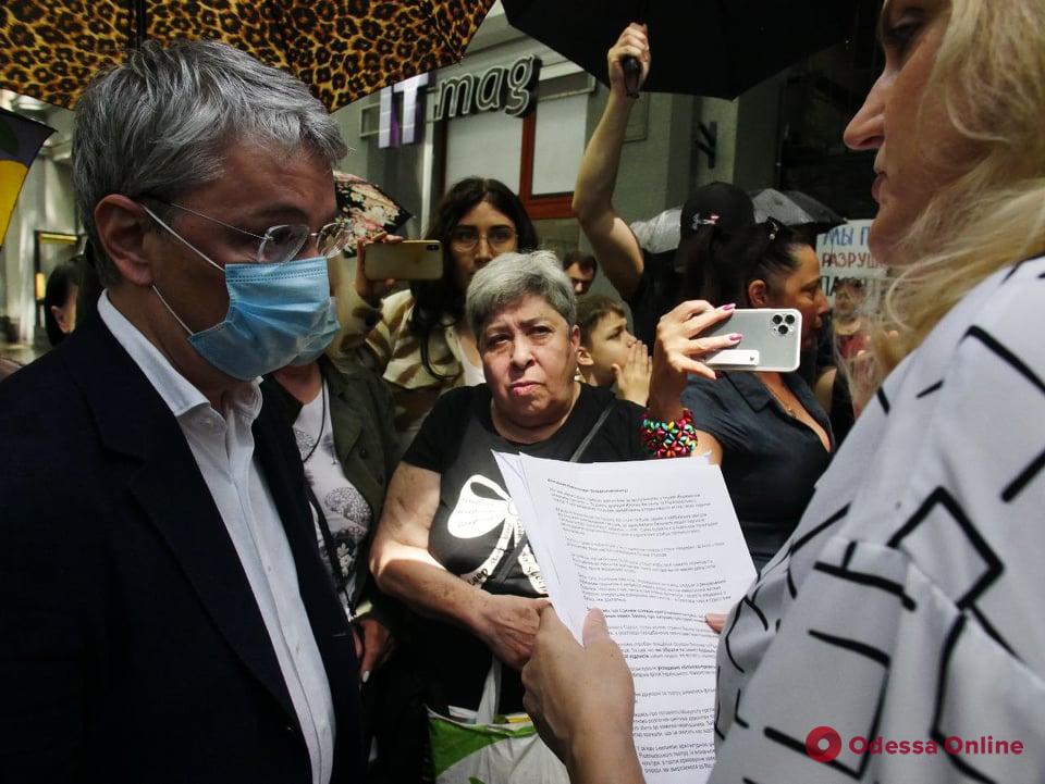 Министр культуры навестил типографию Фесенко. Фото: Odessa_online