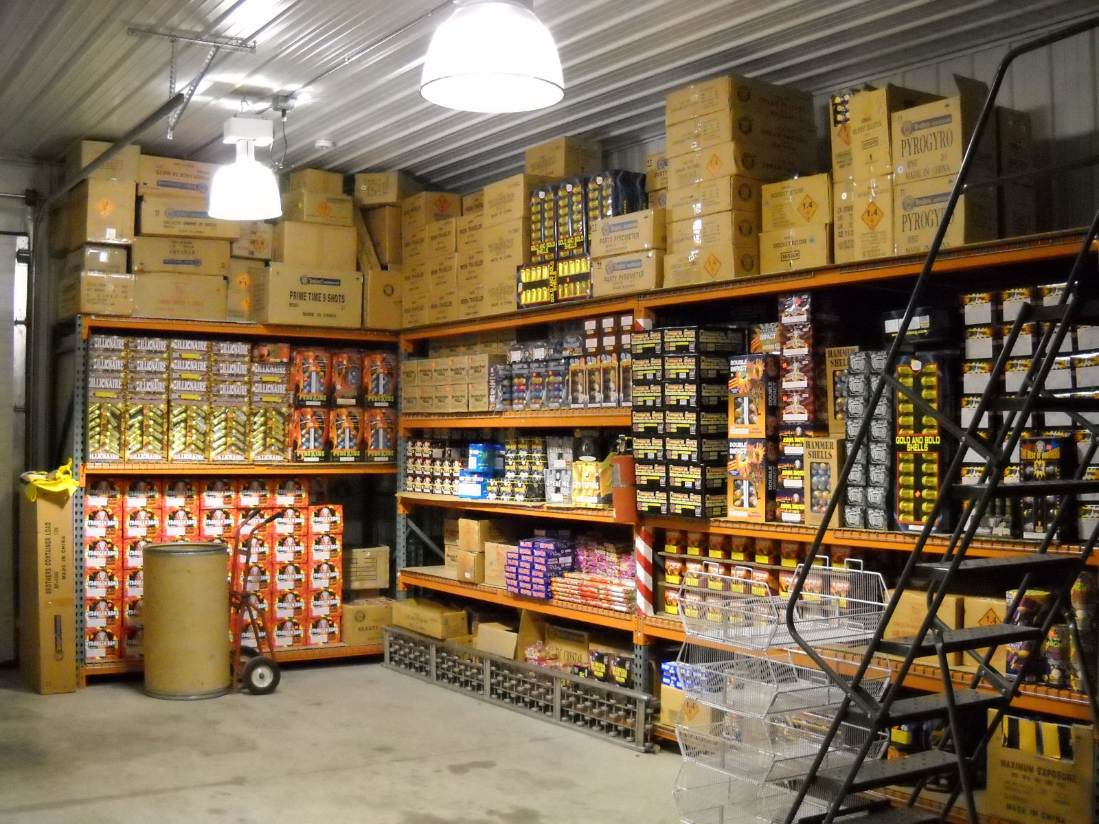 Где в Одессе купить салюты и фейерверки: сравниваем цены.