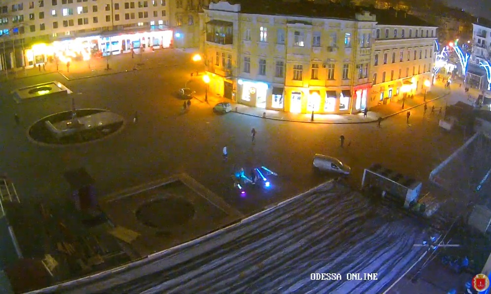 Фото с камеры видеонаблюдения. Odessa Online