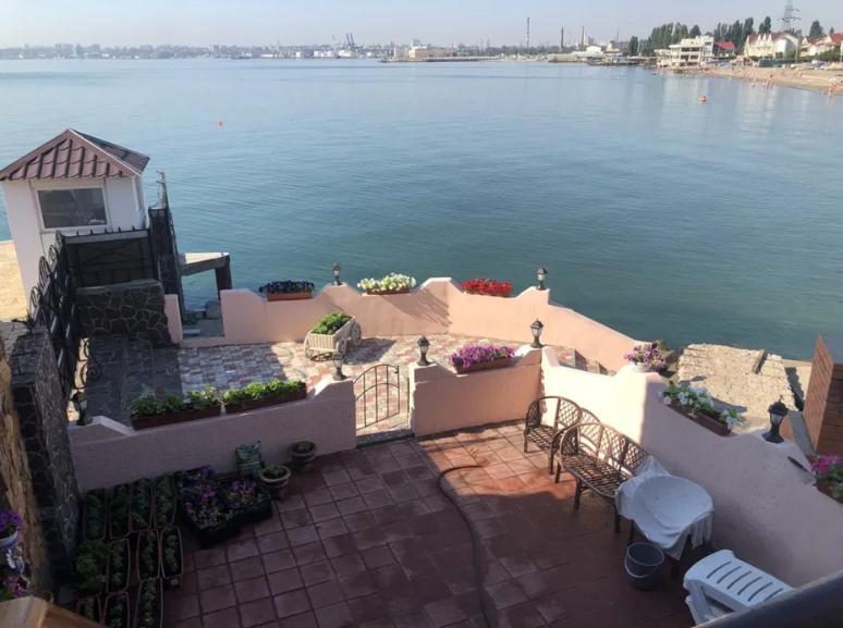 Дом в море. фото: ОЛХ