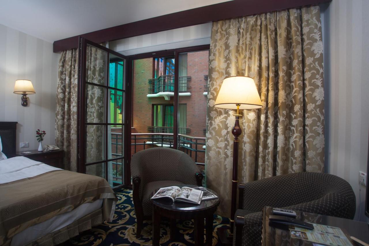 Отель "Лондон". Фото с сайта