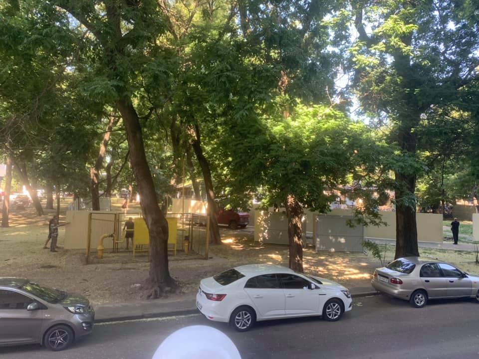 Строительство в сквере Одессы. Фото Андрея Манило