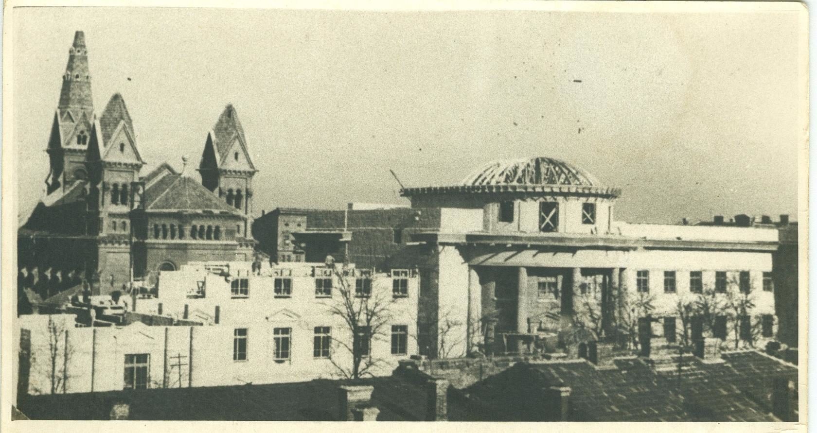 Строительство Одесского института связи. 1953 год. Фото: histodessa.ru