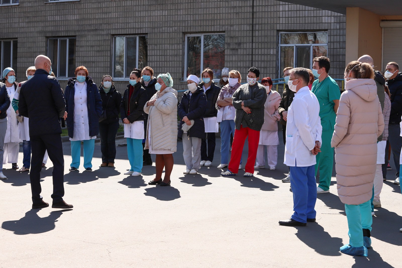 Труханов навестил больницы Фото: горсовет