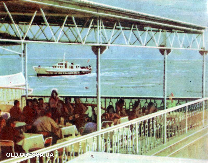 Полупустой пляж и опасный склон: все про одесскую Черноморку 