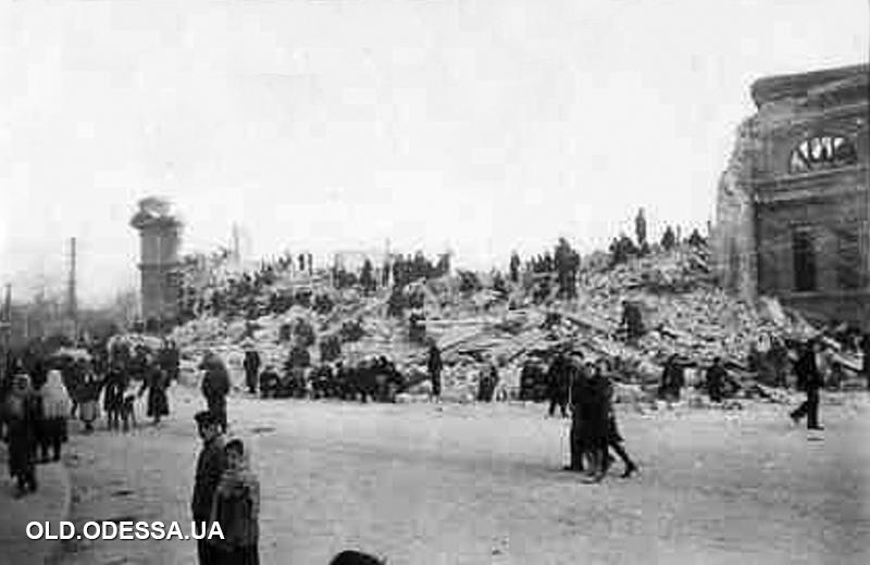 Разрушенный вокзал, 1944 год. Фото: viknaodessа