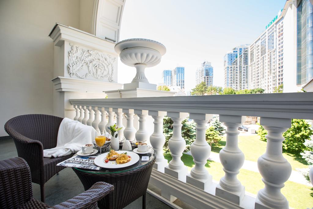 KADORR Hotel Resort & Spa