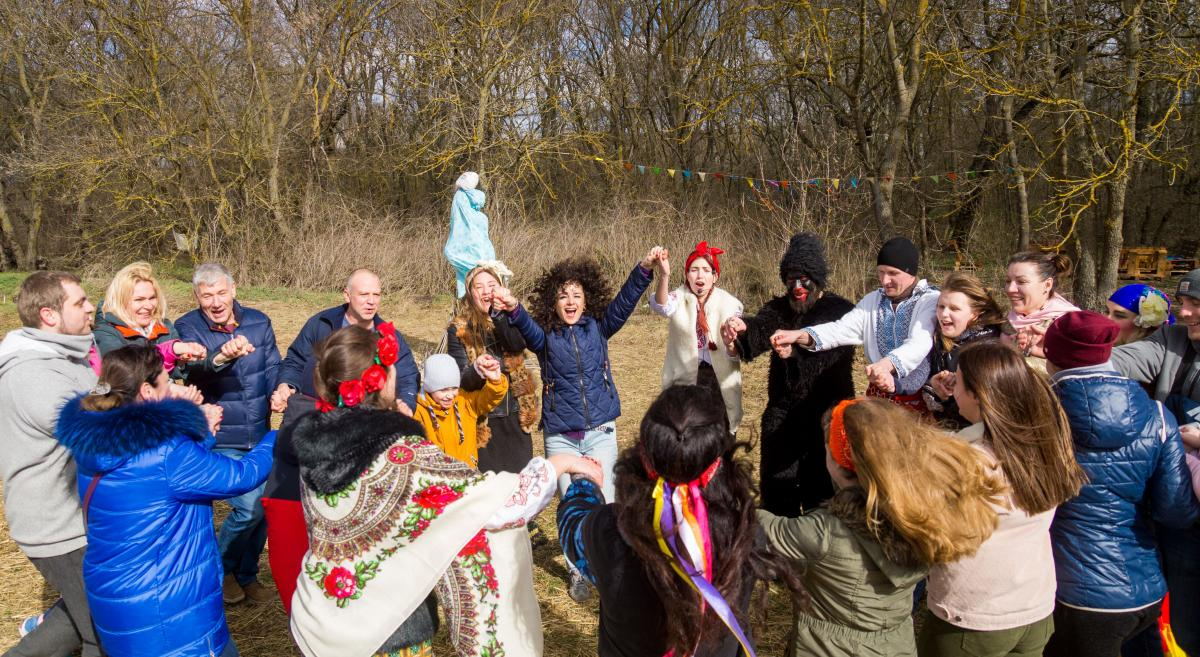 Праздник в "Акуна Матата". Фото с сайта