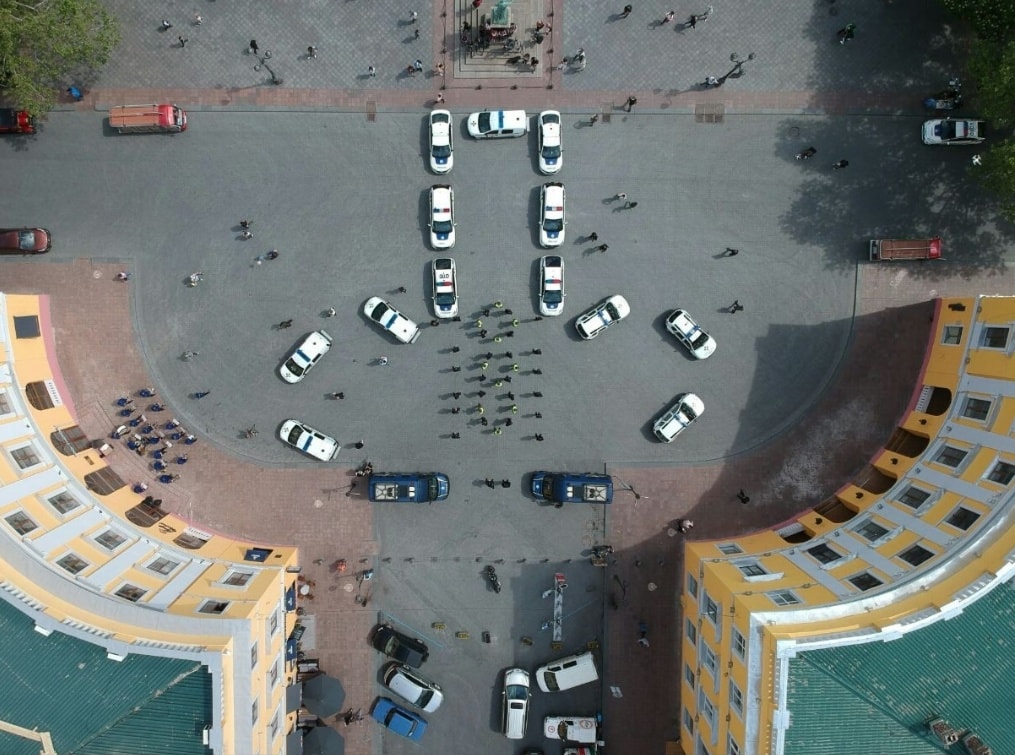 Флэшмоб от копов