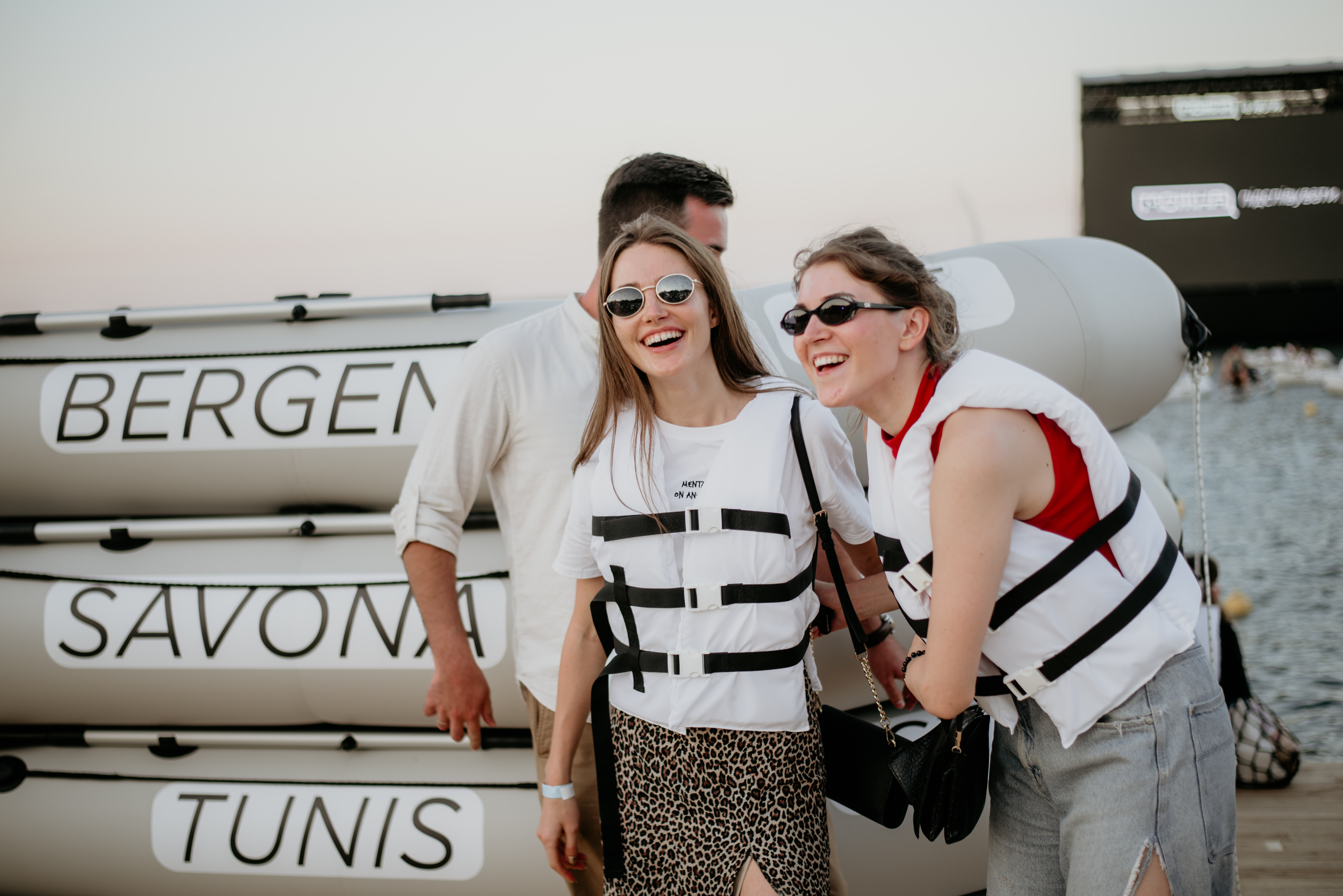 КИНОПОКАЗ НА ВОДЕ «МОЖНА НА ХВИЛЯХ» КАК ЭТО БЫЛО?