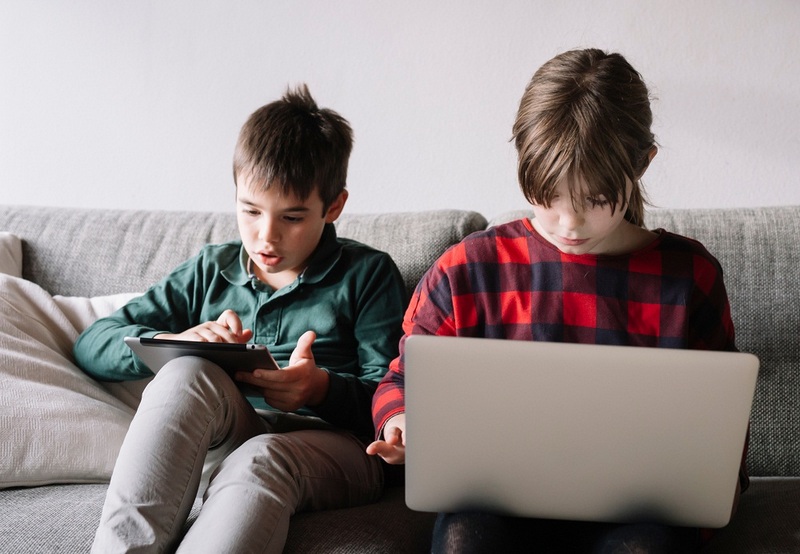 Дети учатся онлайн