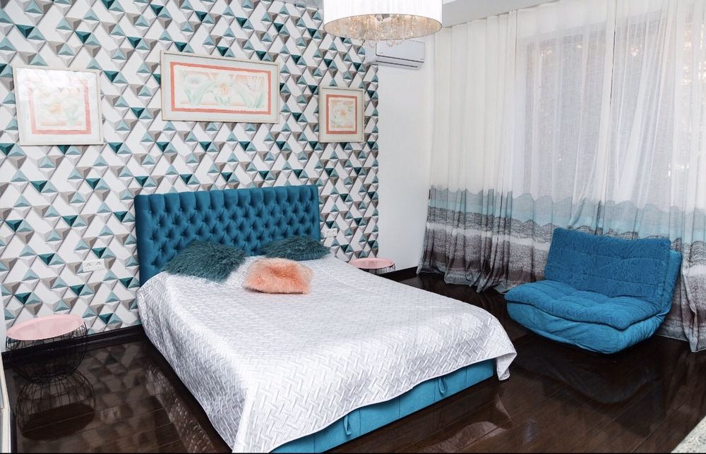 Огромный дом на Новый год. Фото: ОЛХ