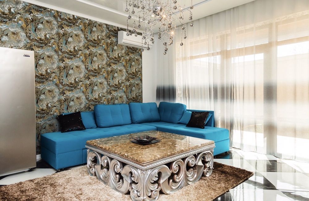 Огромный дом на Новый год. Фото: ОЛХ