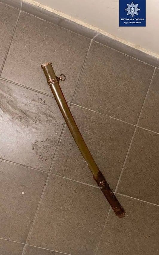 Задержание самурая на Таирово. Фото: Патрульная полиция