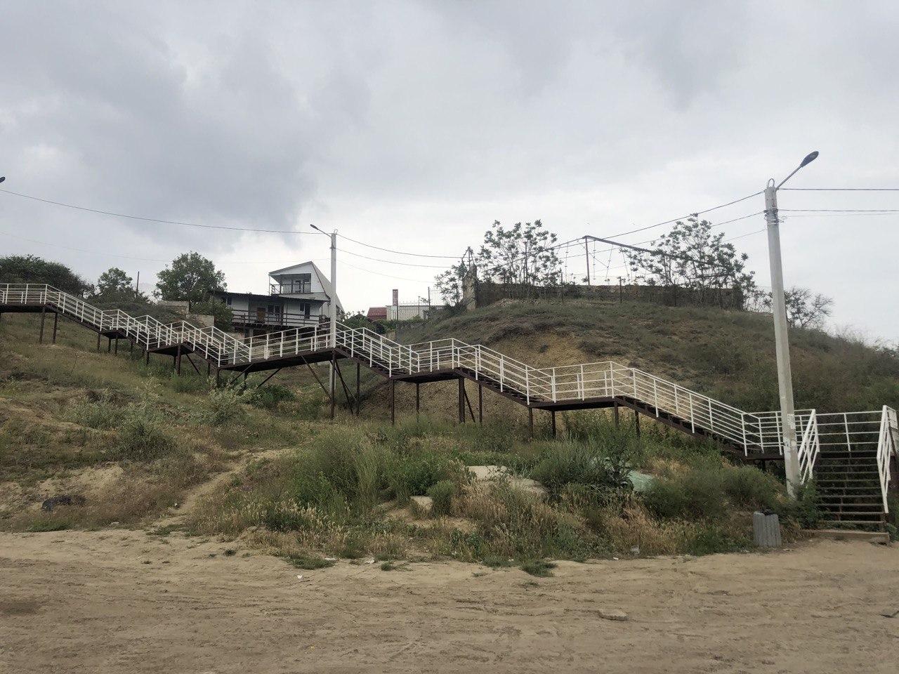Лестница на пляж в Крыжановке