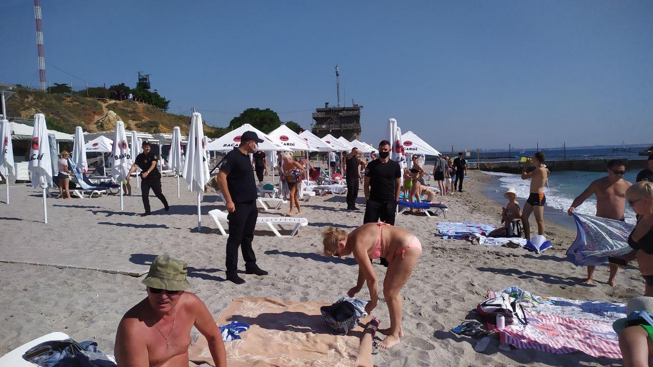 Пляж Дельфин Фото: odessa public