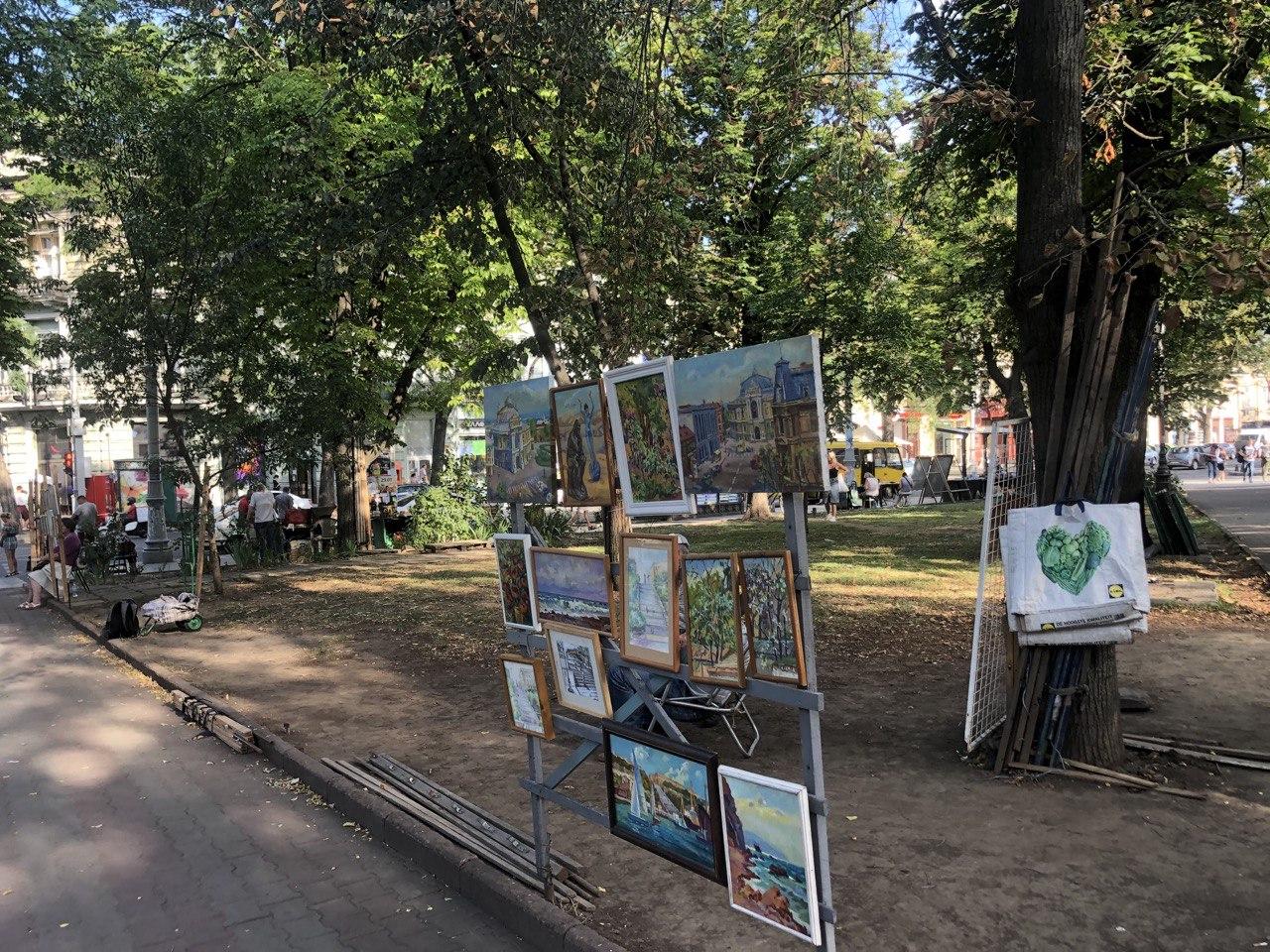 Картины на Соборке Фото автора