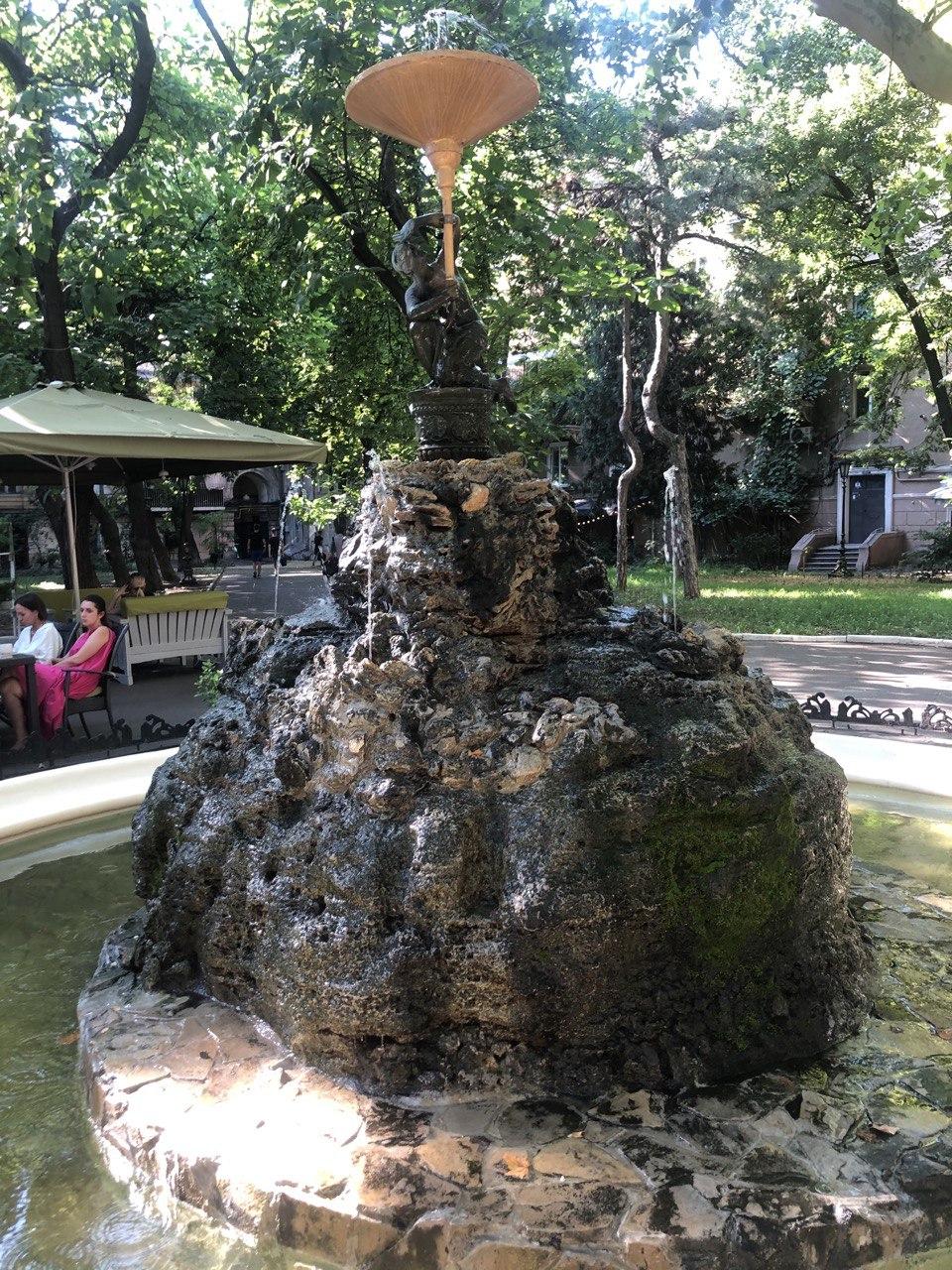 Фонтан в сквере Пале Рояль Фото автора