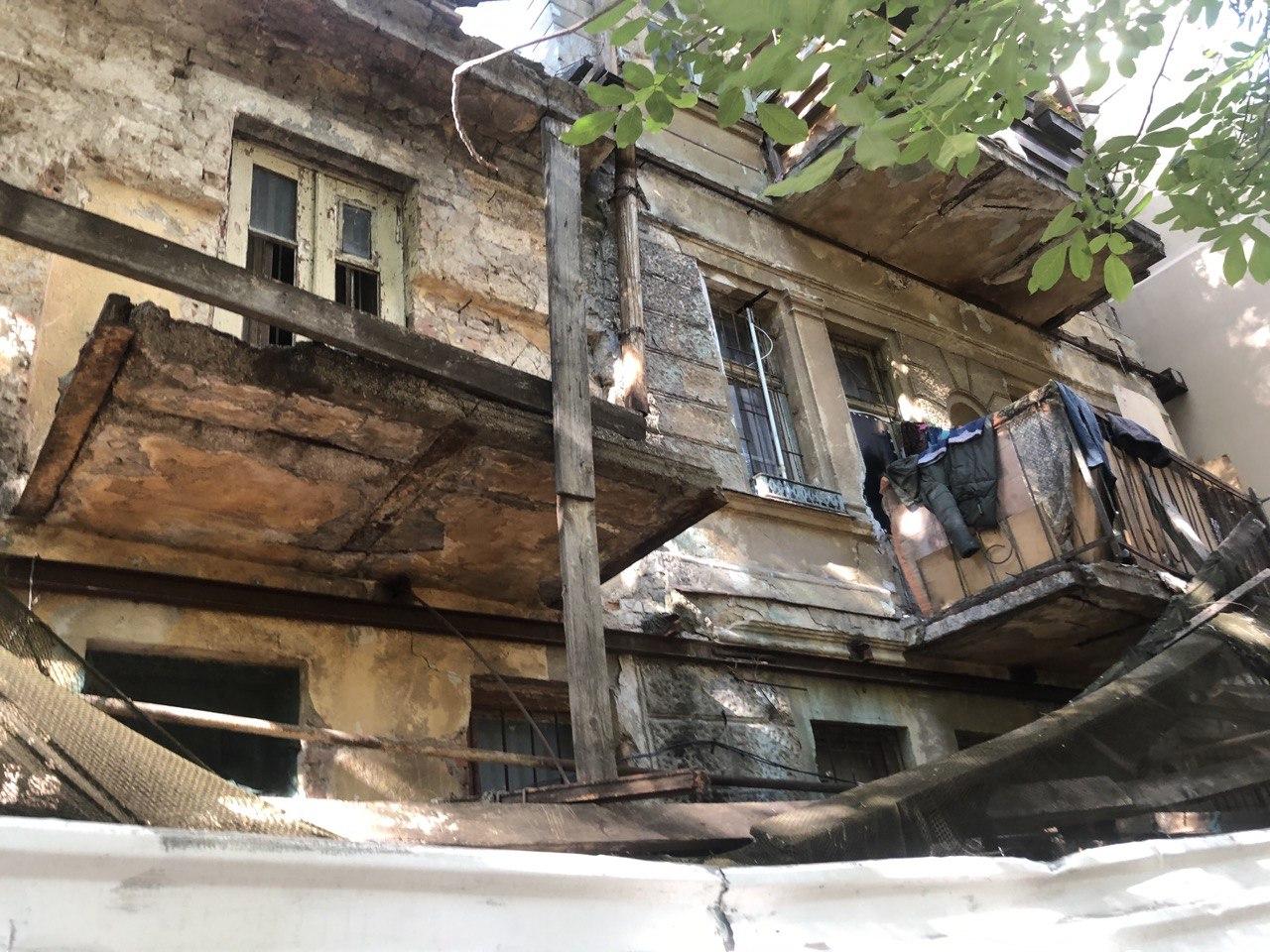 Ветхий дом в Пале Рояль