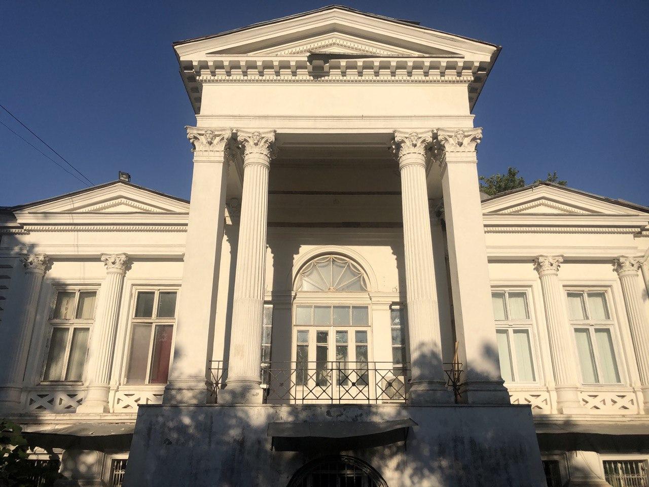 Остатки былой роскоши: прогулка по санаторию Чкалова в Одессе 