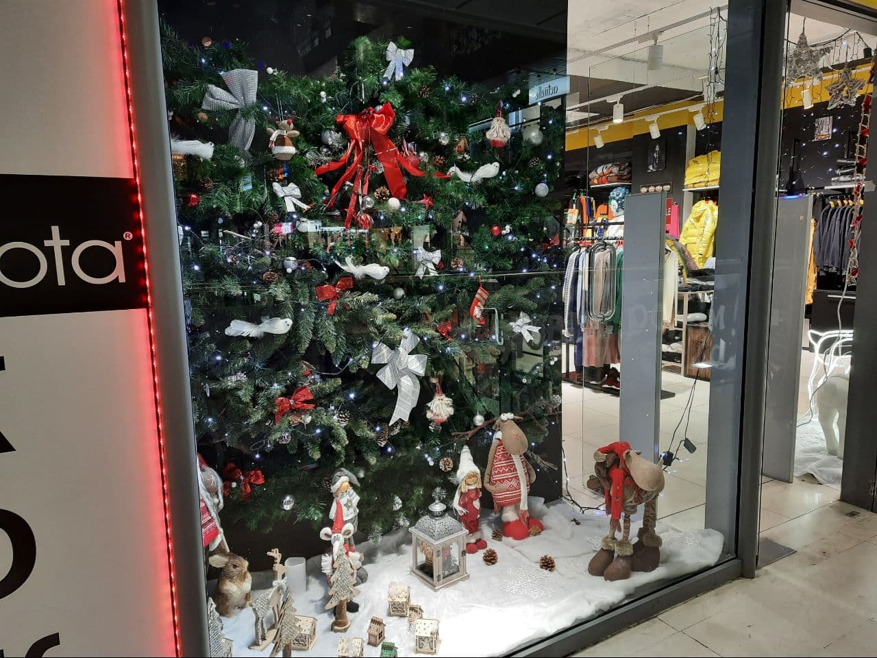 Новогодний декор в Одессе. Фото: Марина Повертайло 