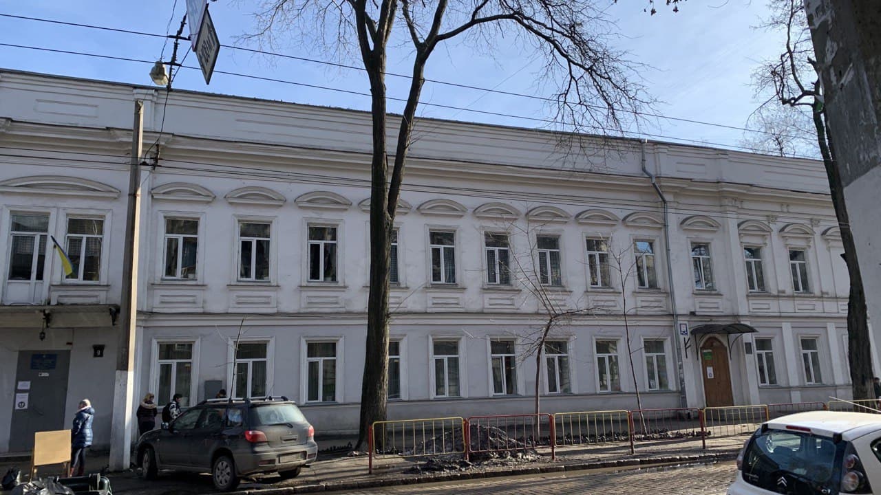 Одесса, улица Толстого, 9.  Фото автора