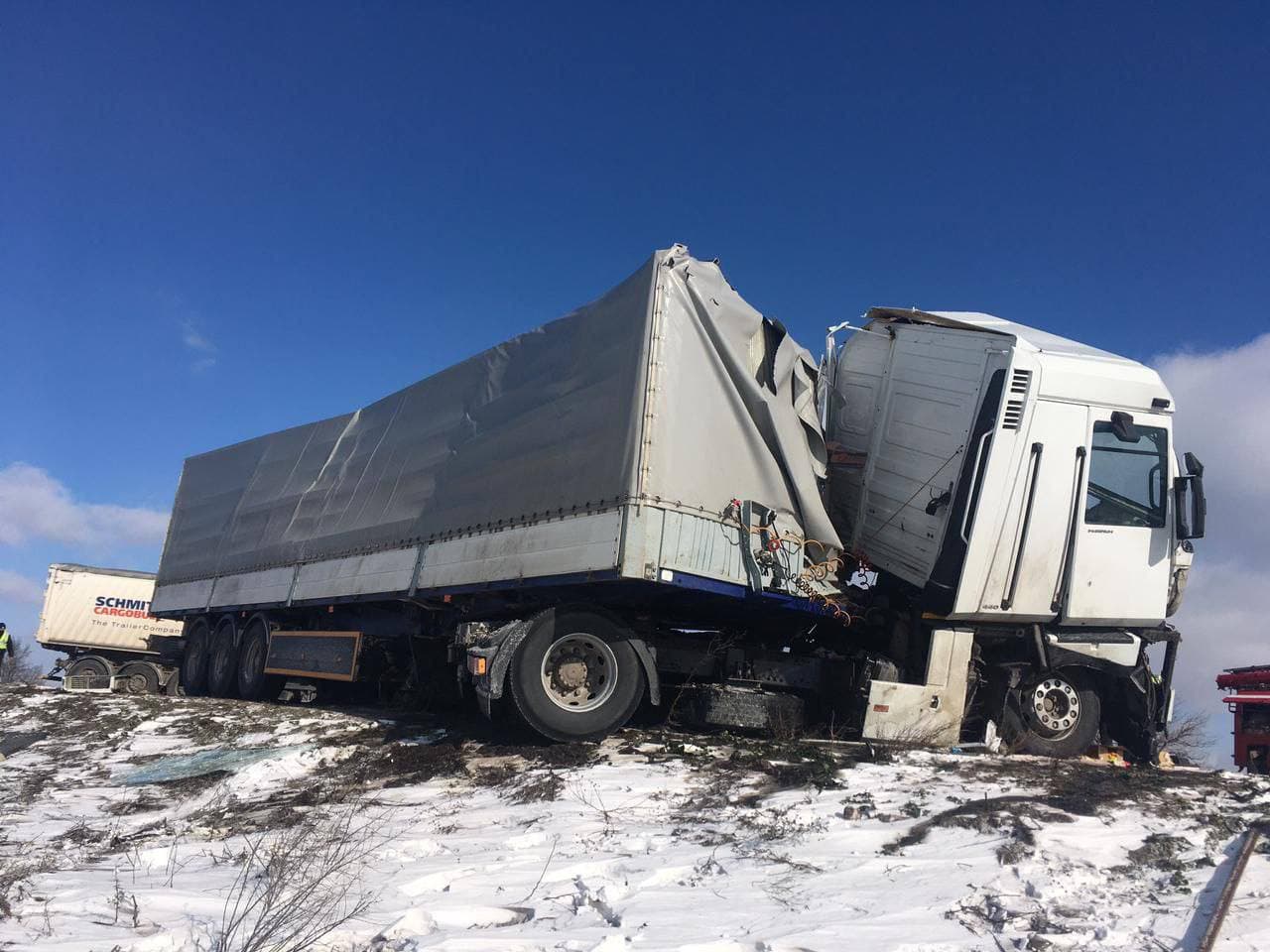 ДТП возле Клеверного моста. Фото: ХО