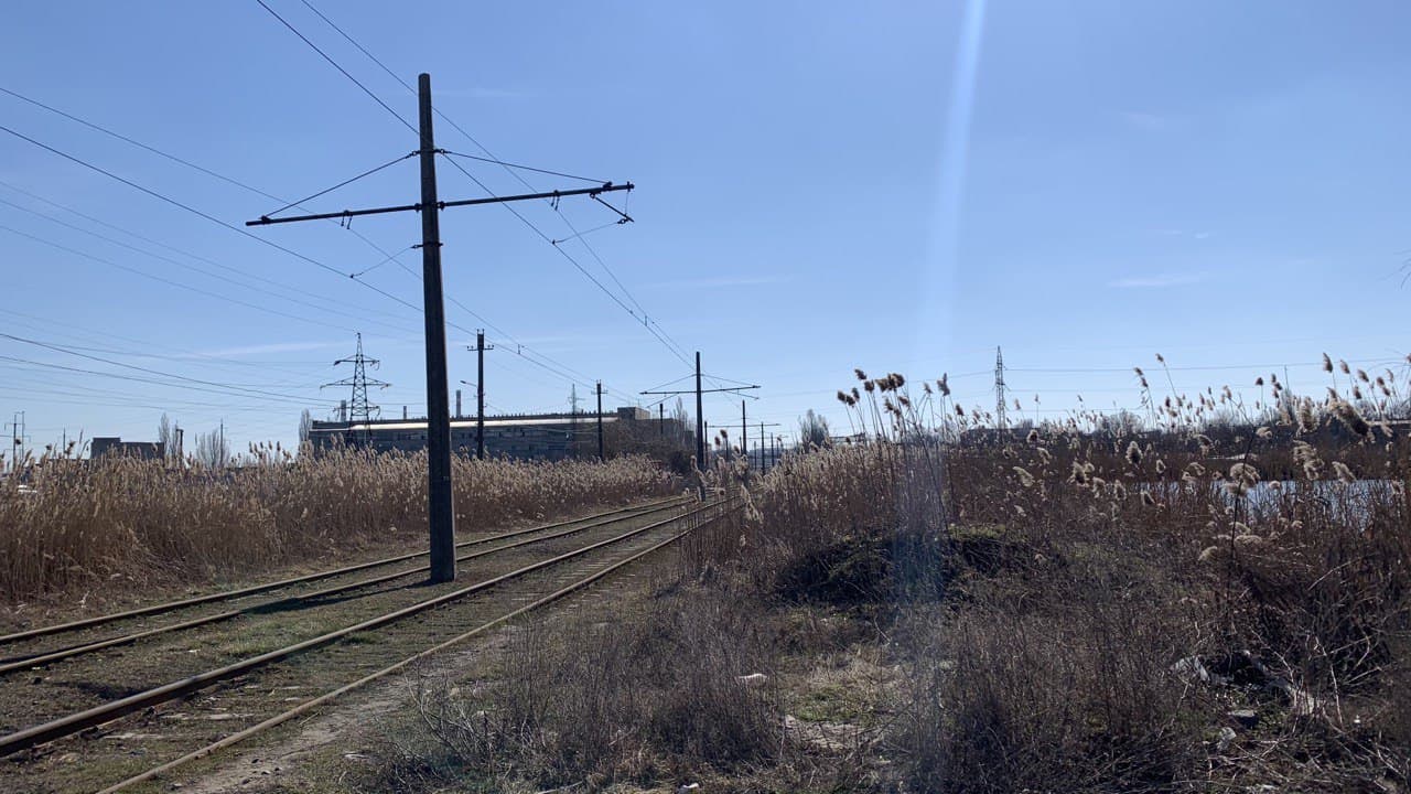 Трамвайные рельсы. Фото автора