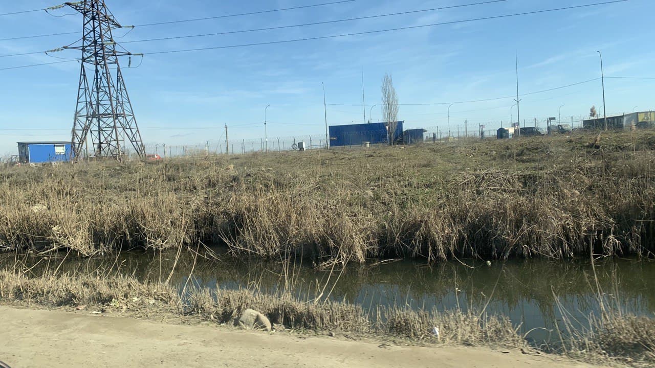 Канальчик вдоль Хаджибейской дороги. Фото автора