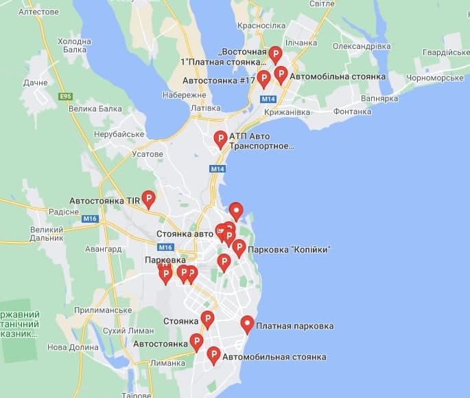 Автостоянки на карте. Скрин: Googe map
