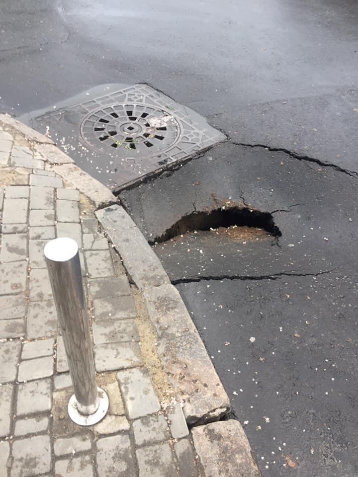 Фото ямы до ДТП. Источник: odessa_info