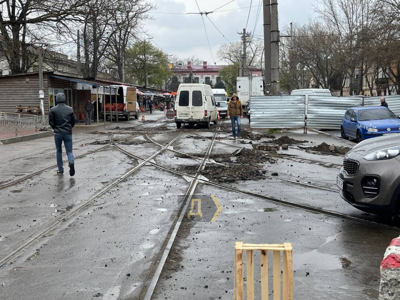 Ремонт возле Привоза. Фото: Думская