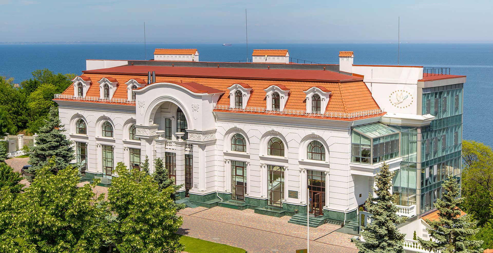 KADORR Hotel Resort & Spa Фото: Booking