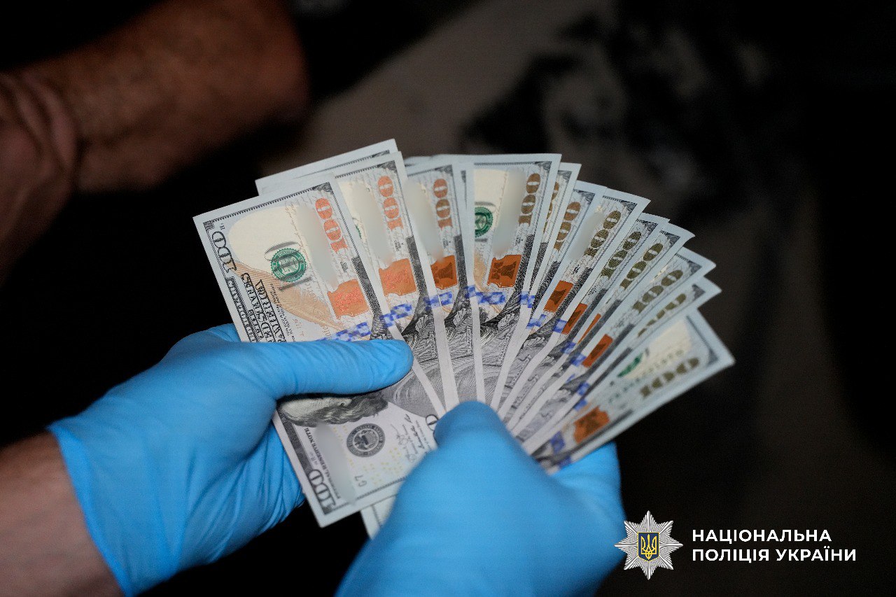 В Одессе задержан чиновник воинской части: требовал взятку за возобновление на службу после СЗЧ.