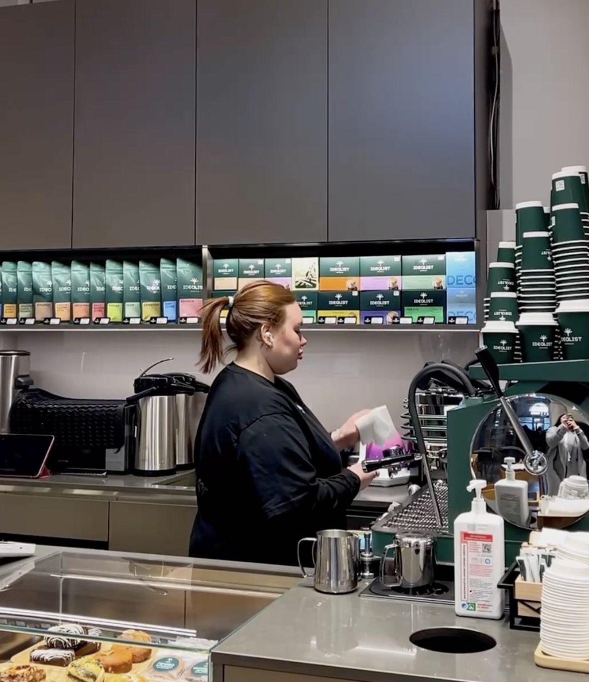 На вокзале Одесса-Главная открыли новое пространство с кофе и книгами. фото: Укрзализныця