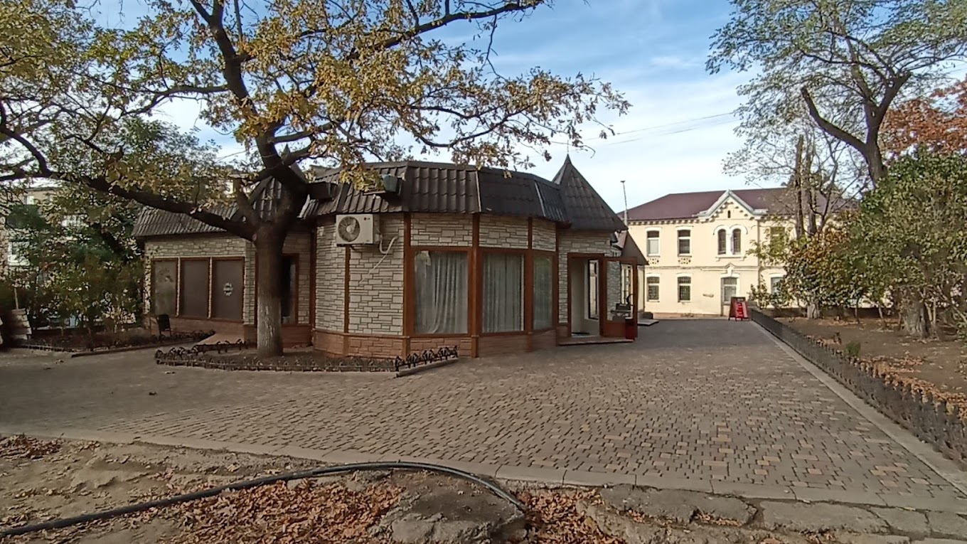 Гриль-кафе Equator.