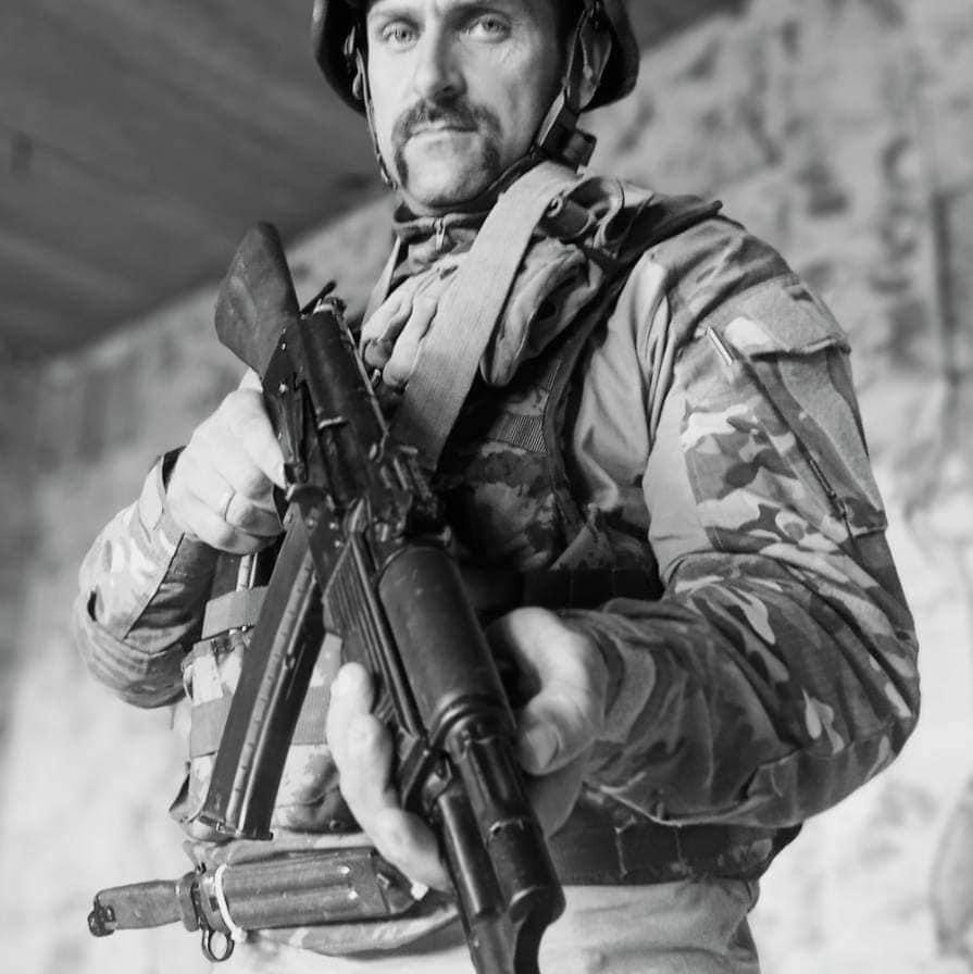 Денис Денисюк.