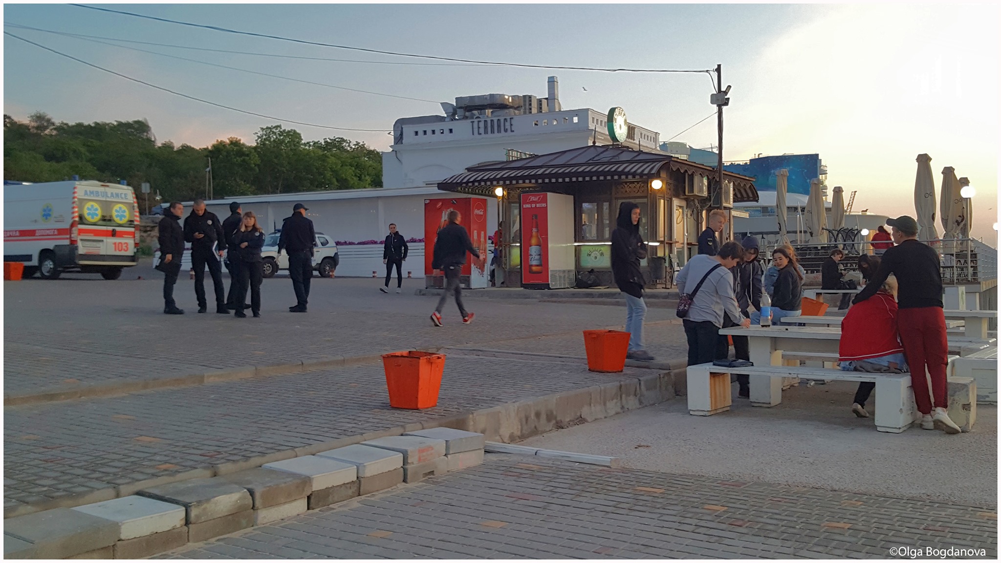 Сегодня утром, 6 июня, на Ланжероне во время шторма утонул молодой парень. Фото Ольги Богдановой