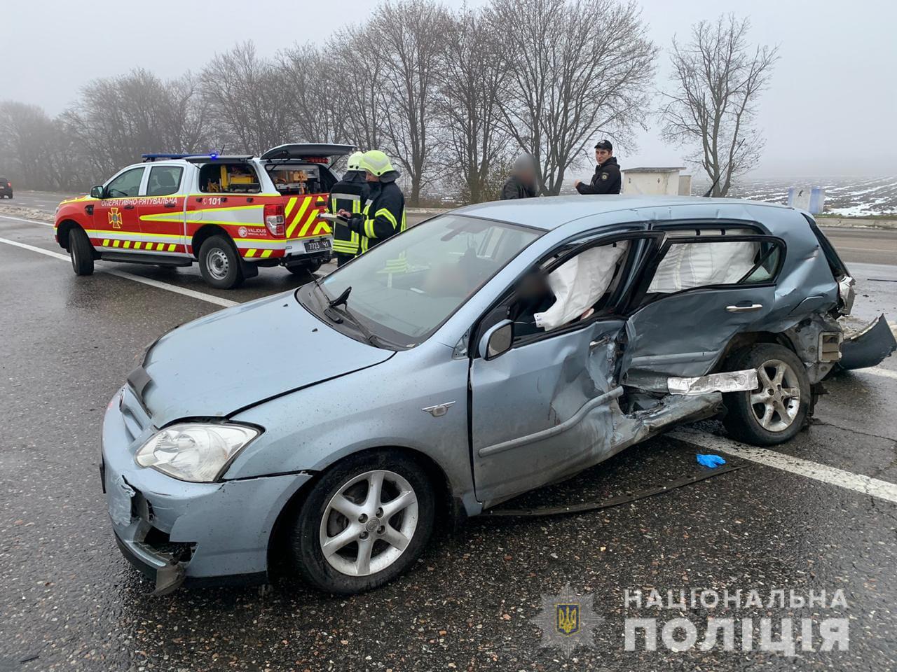 Под Одессой в ДТП погибли два человека. Фото пресс-службы Нацполиции