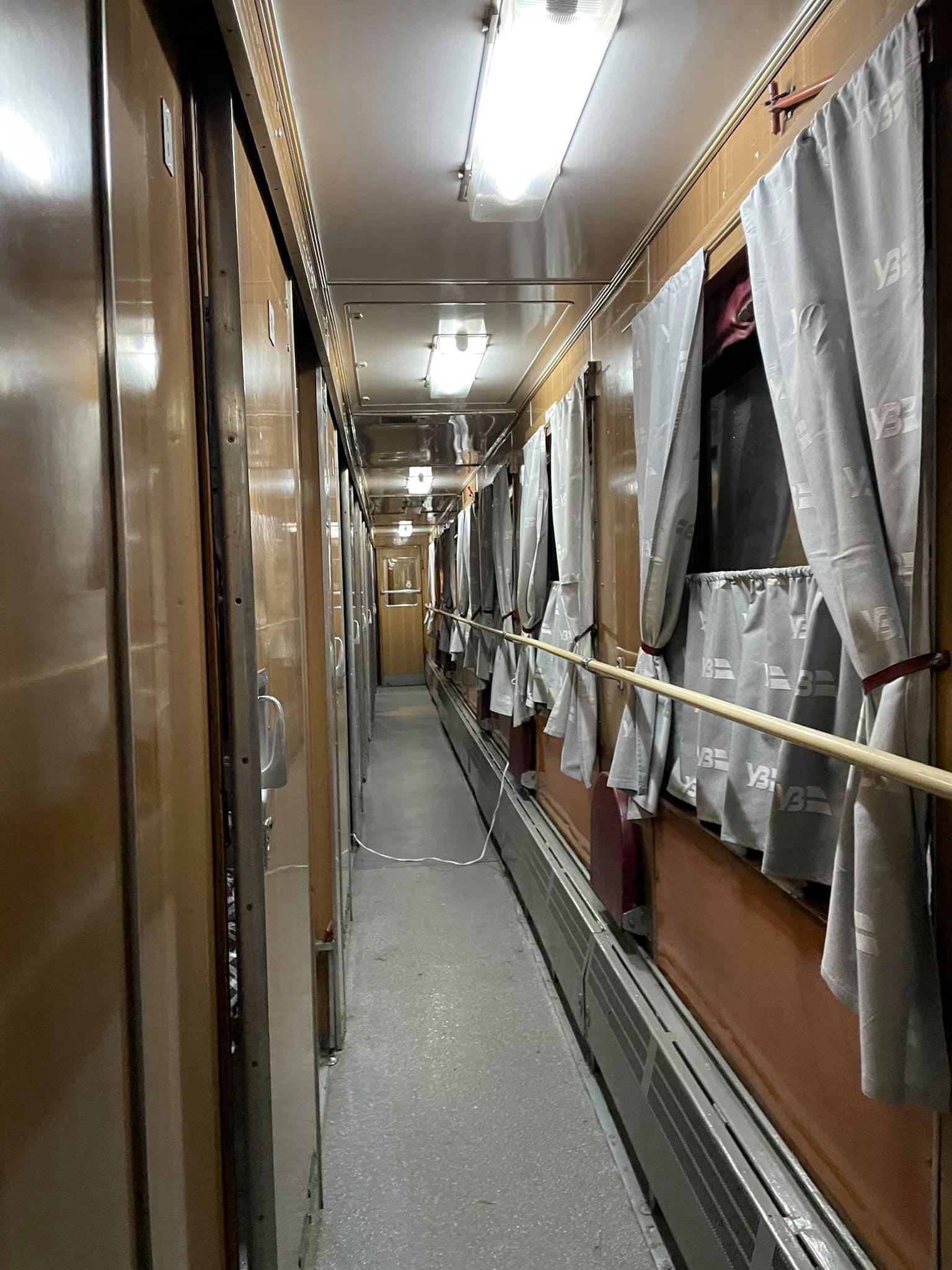 Зарядить телефон тоже проблема. Фото: со страницы Вячеслава Грубого в Facebook