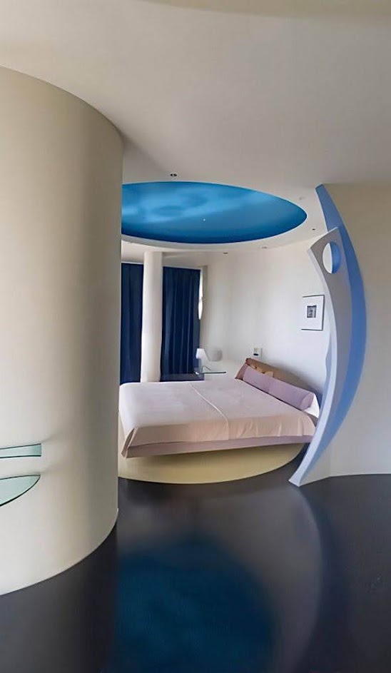 В Одессе показали квартиру российского генерала Дмитриева за 1,5 миллиона долларов.