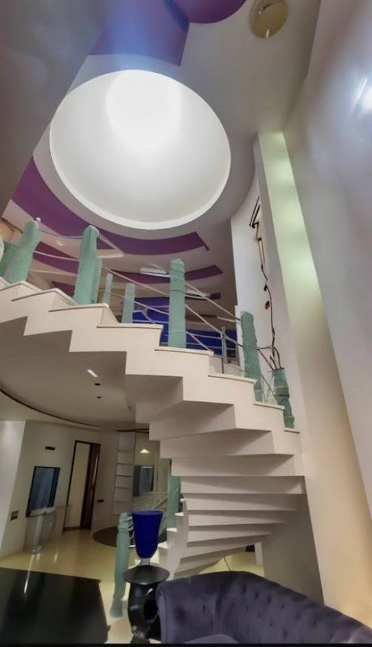 В Одессе показали квартиру российского генерала Дмитриева за 1,5 миллиона долларов.